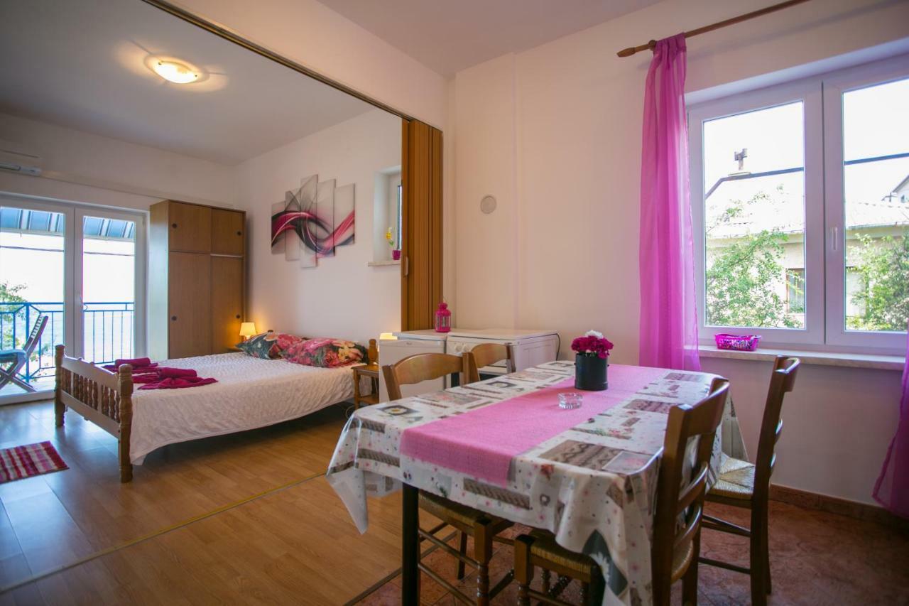 Apartments Katica Сень Екстер'єр фото