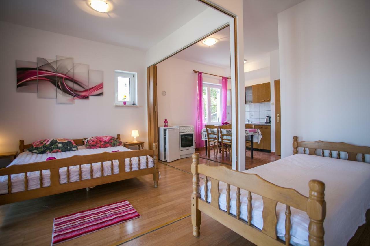 Apartments Katica Сень Екстер'єр фото